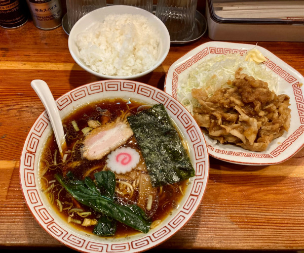 「こだわり生姜焼き(150g)と生姜醤油らーめん（ハーフ）」@Heart Restaurant 安ざわ家 練馬店の写真