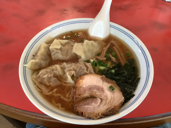 「ワンタンメン（手打ち）750円」@峠のラーメンの写真