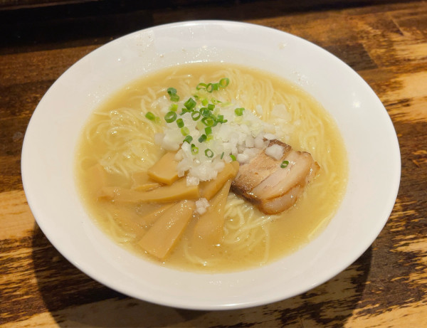 「濃厚鶏白湯 麺大盛 ミニチャーシュー丼」@麺屋ことぶきの写真