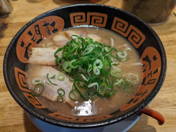 「豚骨らーめん」@希望軒 三宮東口店の写真