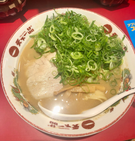 「コッテリネギラーメン大盛 1260円」@天下一品 吉祥寺店の写真