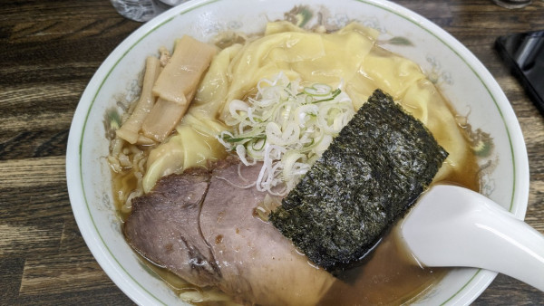 「ワンタン麺　大盛　1100円」@支那そば はせべの写真