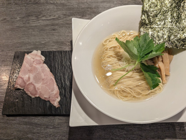 「天然羅臼昆布塩そば1140円」@中華そば 鍾馗 長野店の写真