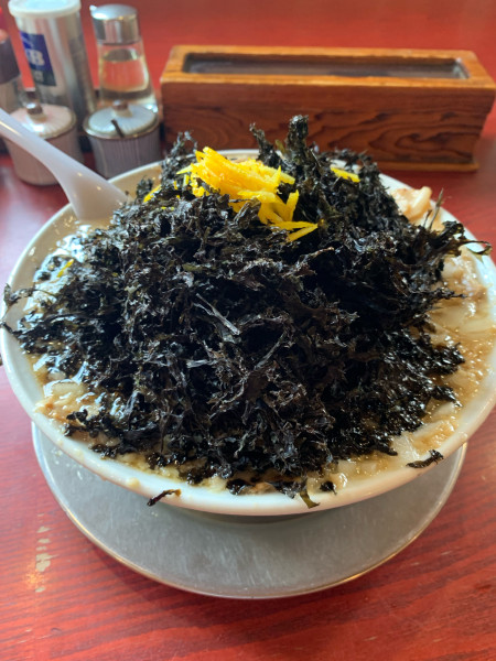 「チャーシューめん大、黒バラ、玉ねぎ、ゆず増し」@らーめん処 潤 宮内店の写真