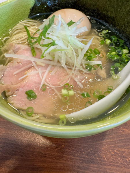 「特製牛骨塩ラーメン1200円」@幕張ノ牛骨の写真