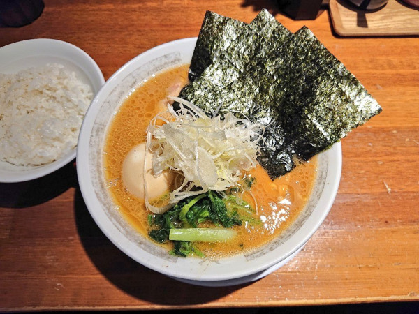 「特製ラーメン(並)」@麺家 龍～Ryo～の写真
