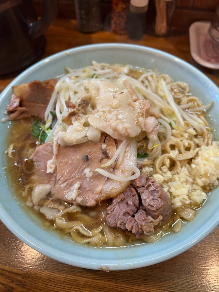 「ラーメン特」@麺や GiveThanksの写真