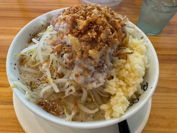 「塩二郎　全増し」@凌駕EBISUの写真