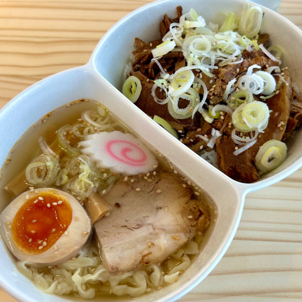 「チャーシュー丼×しお」@ラーメン屋 ありがとうの写真