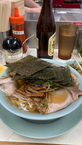 「ラーメン＋海苔＋ビール＋無料ライス」@クマちゃんラーメンの写真