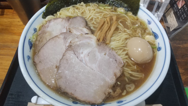 「特製らーめん　大盛」@古武士 新宿6丁目店の写真