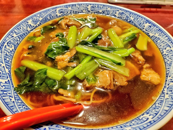 「豚バラタンメン」@餃子専門 餃老伯の写真