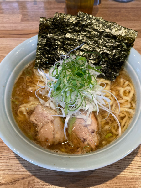 「豚骨醤油 850円」@豚骨醤油 三輪の写真