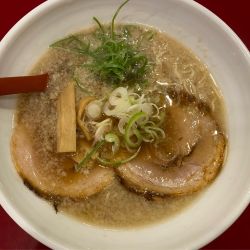 醤油ラーメン　900円