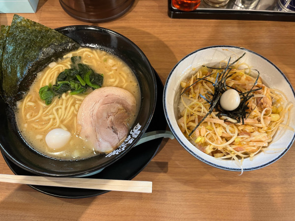 「ラーメン➕チャーシューネギ丼」@町田商店 三軒茶屋店の写真
