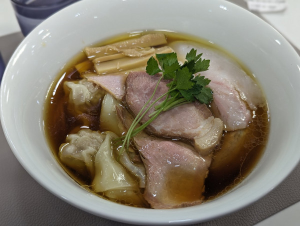 「特製地鶏と豚の醤油中華そば」@青森中華そば オールウェイズの写真