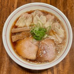 醤油ワンタン麺（1200）