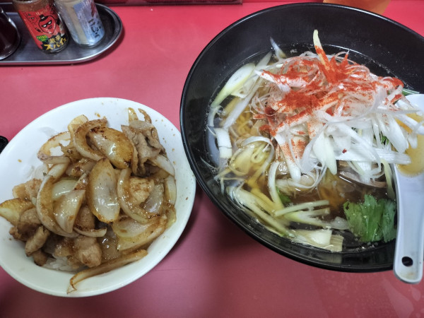 「辛ネギラーメン ミニ生姜焼き丼」@ラーメン一膳の写真