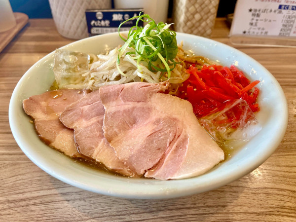 「［限定］冷やしラーメン 肉増し」@くじら食堂 nonowa東小金井店の写真