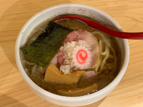 「煮干中華そば　900円」@渋谷煮干中華そば かわ嶋の写真