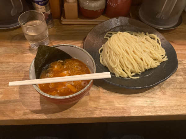 「辛味つけ麺中盛 ¥920」@つけ麺屋 やすべえ 赤坂店の写真