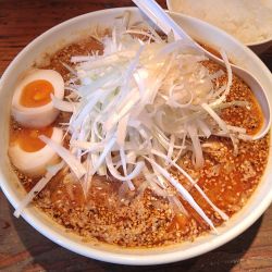 白ごま坦々みそネギ+味玉､半ライス