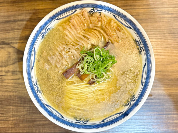 「★親鶏煮干し塩ラーメン🍜¥800」@むかん 初台の写真