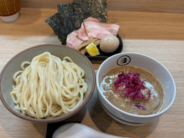 「つけ麺 中盛り1050円」@つけ麺 BUKKOの写真
