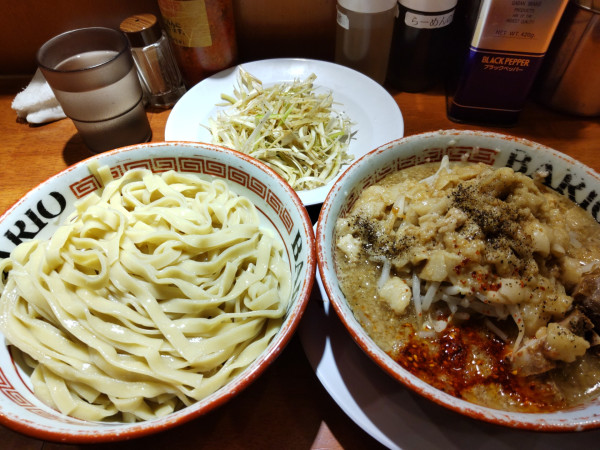 「つけ麺＋ネギ別皿」@らーめん バリ男 豊洲店の写真