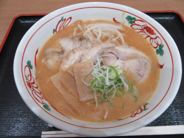 「北の味噌チャーシューメン（雨の日特価５００円）」@まんぷく亭の写真