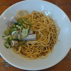 肉そば(並)¥1000-