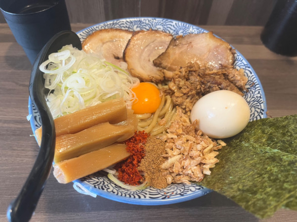 「まぜそば大　特製トッピング」@狼煙 〜NOROSHI〜の写真