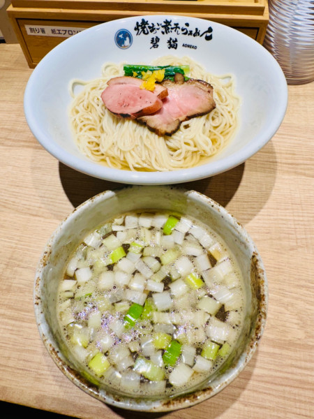 「【限定】昆布水つけ麺 濃い煮干し【1250円】」@焼あご煮干しらぁめん 碧猫の写真