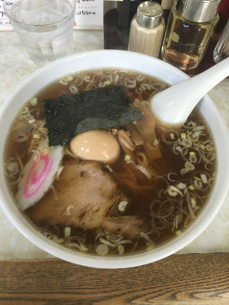 「中華そば(750円)+煮たまご(サービス)」@弘前軒の写真