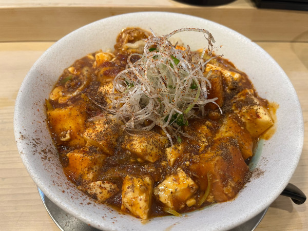 「マーボーめん」@中華そば すばる食堂の写真