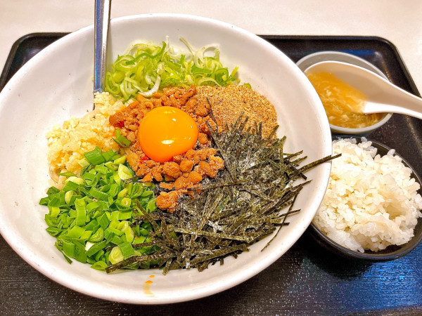 「台湾まぜそば（900円）」@創作中華 えん弥 東光台店の写真