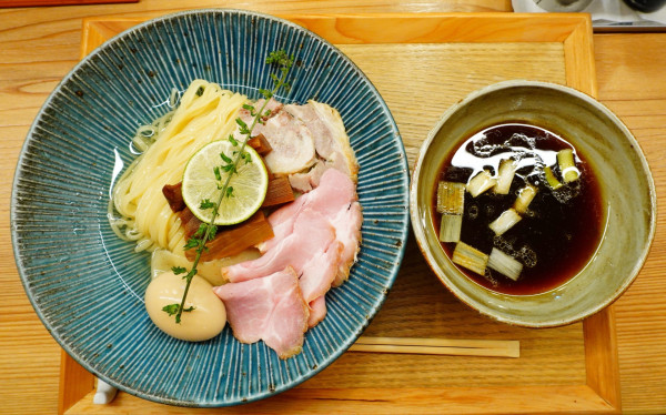 「特製昆布水つけ麺」@銀座らぁ麺 しら石の写真