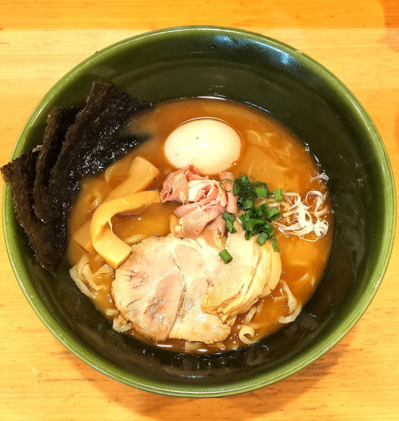 「特製焼きあご塩らー麺 1280円」@焼きあご塩らー麺 たかはし 銀座店の写真