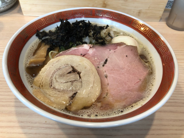 「特製おりおんらぁめん」@オリオン食堂の写真