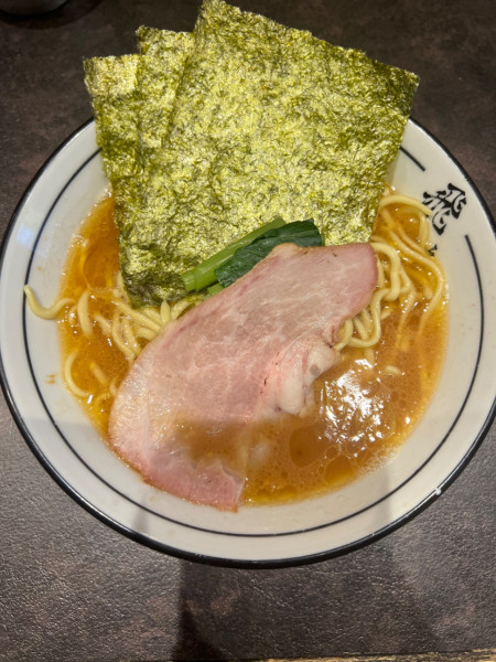 「らーめん900円+ライス100円」@らーめん飛粋の写真