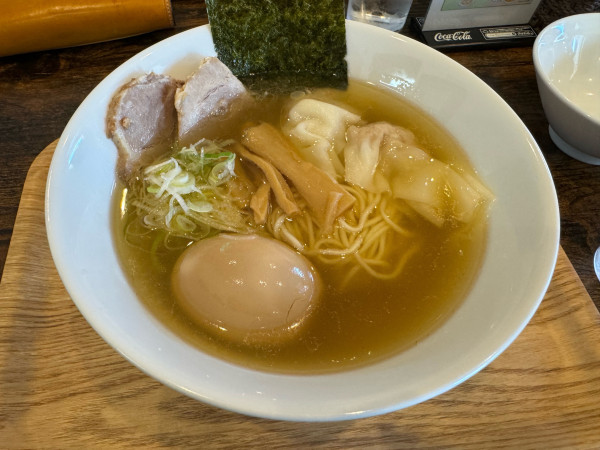 「特性塩らぁ麺」@麺と飯 一真の写真