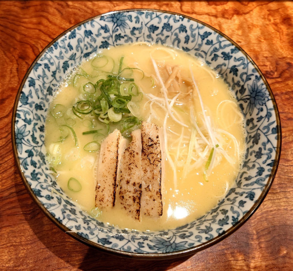 「濃厚鶏そば(880円)」@鶏そば 一瑳の写真