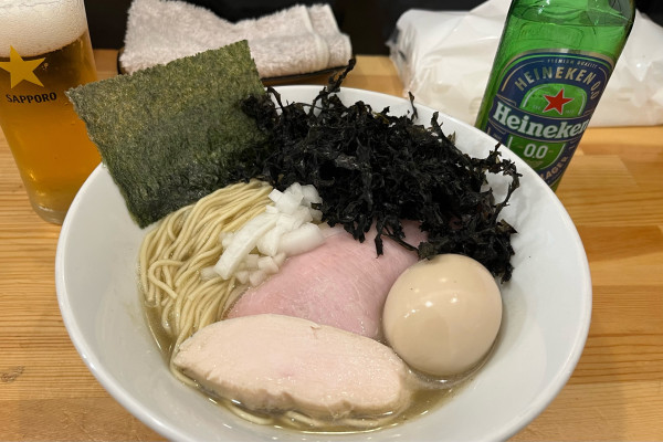 「煮干らーめん 塩+岩のり+🍺」@煮干らーめん 川むらの写真