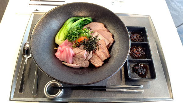 「『究極のマグロ混ぜそば 全部のせ(税別¥2500)』」@みらい水産の写真