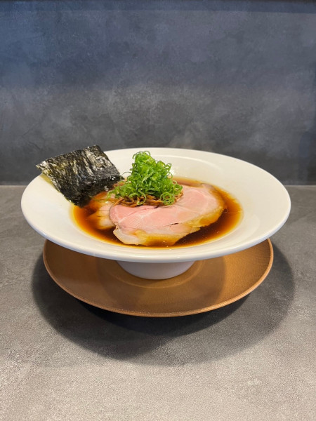 「醤油らぁ麺」@Ramen Aoの写真