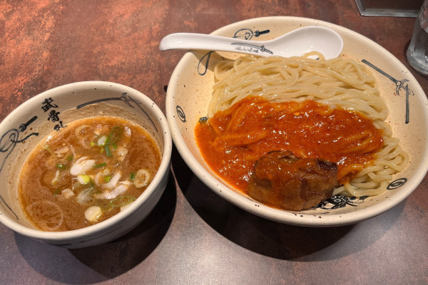 「濃厚赤つけ麺 大盛」@麺屋武蔵 武骨外伝の写真