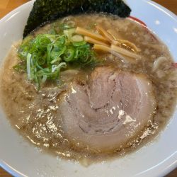こってりにんにくラーメン 960円