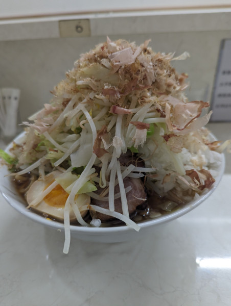 「辰醤油大+タマネギ」@らーめん辰屋の写真