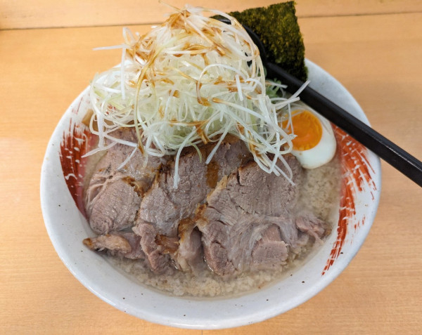 「こってりねぎチャーシュー   1250円」@らーめん大河の写真
