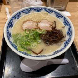 博多らーめん （普通）790円